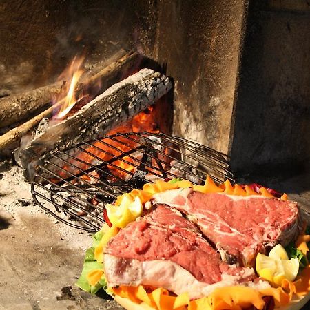 Hotel Ristorante Il Pino Chiusi Dış mekan fotoğraf
